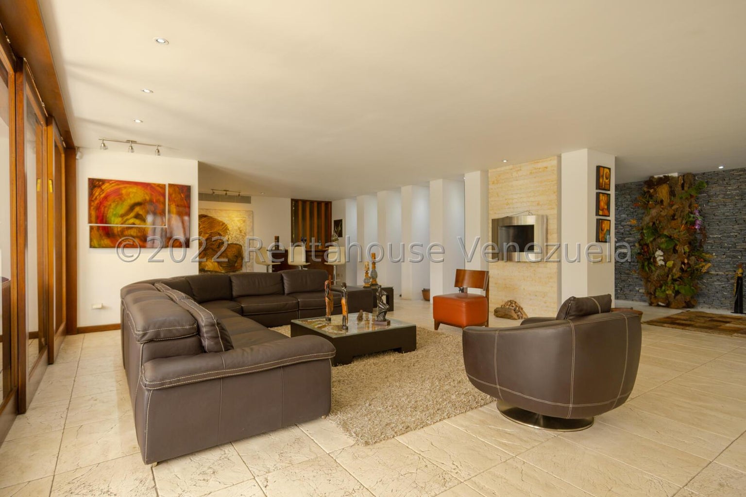 Spectacular Family House in El Marqués
